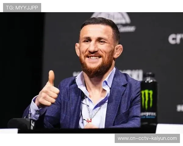 梅拉布·德瓦利什维利成功卫冕雏量级冠军,击败挑战者彼得·严